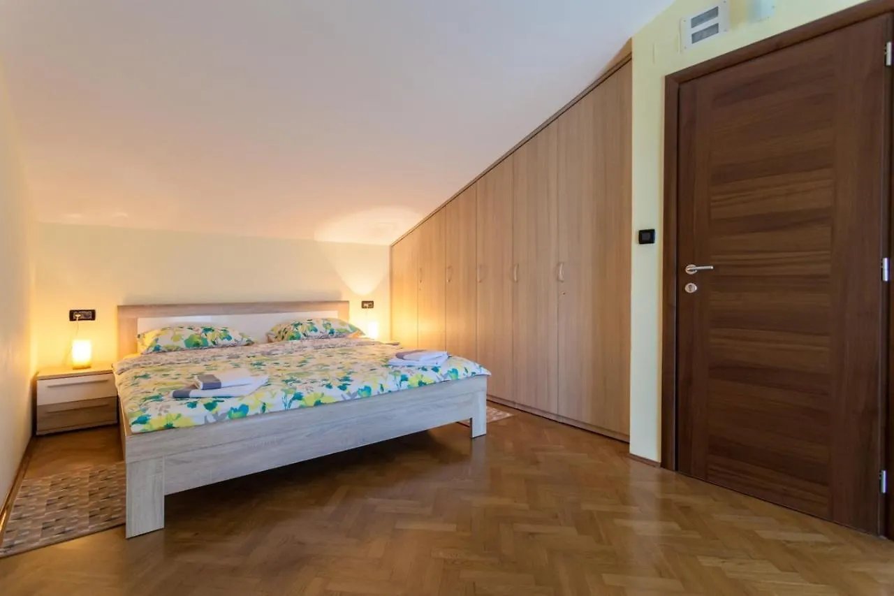Apartments By The Sea Porat, Krk - 19272 Malinska Croazia