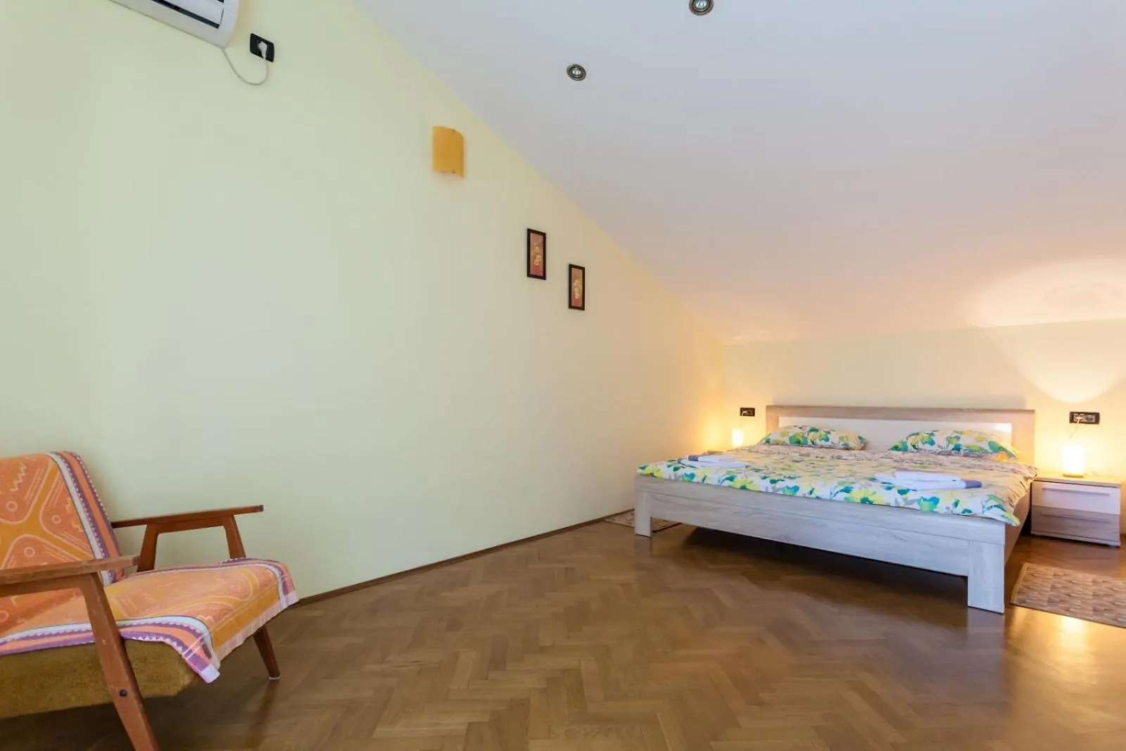 Apartments By The Sea Porat, Krk - 19272 Malinska 0*,  Croazia