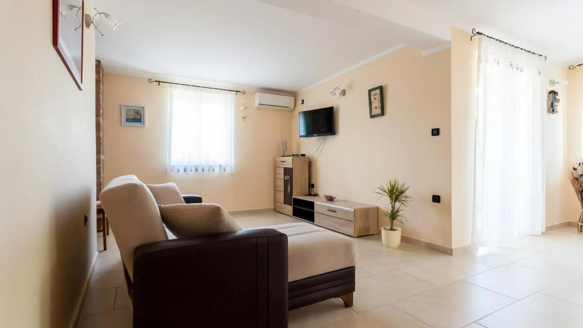 Apartments By The Sea Porat, Krk - 19272 Malinska Croazia